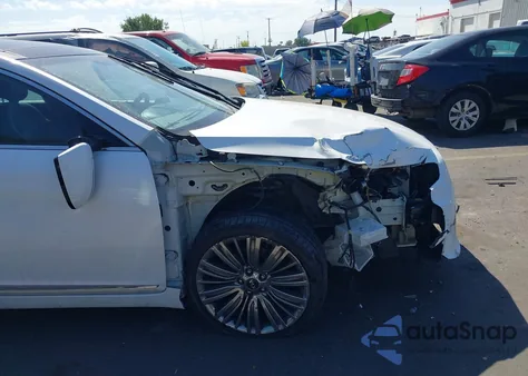 2015 Kia Cadenza Limited z USA, uszkodzony, nr VIN KNALN4D77F5193561